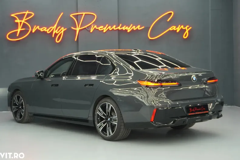 BMW Seria 7 din 2024 cu 29.660 km - oferta BMW137648 - foto 3