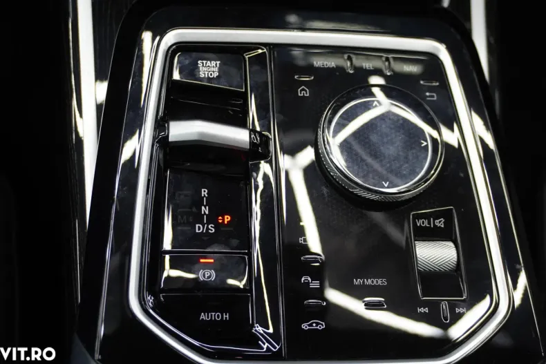 BMW Seria 7 din 2024 cu 29.660 km - oferta BMW137648 - foto 23
