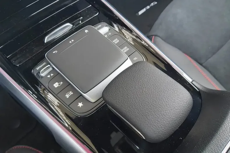 Mercedes-Benz EQB din 2022 cu 41.100 km - oferta MER137652 - foto 16