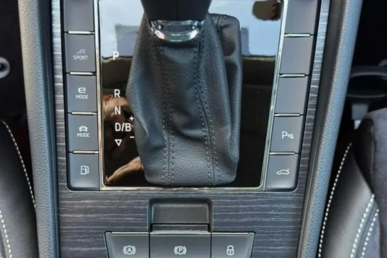 Skoda Superb din 2020 cu 139.000 km - oferta SKO137655 - foto 28