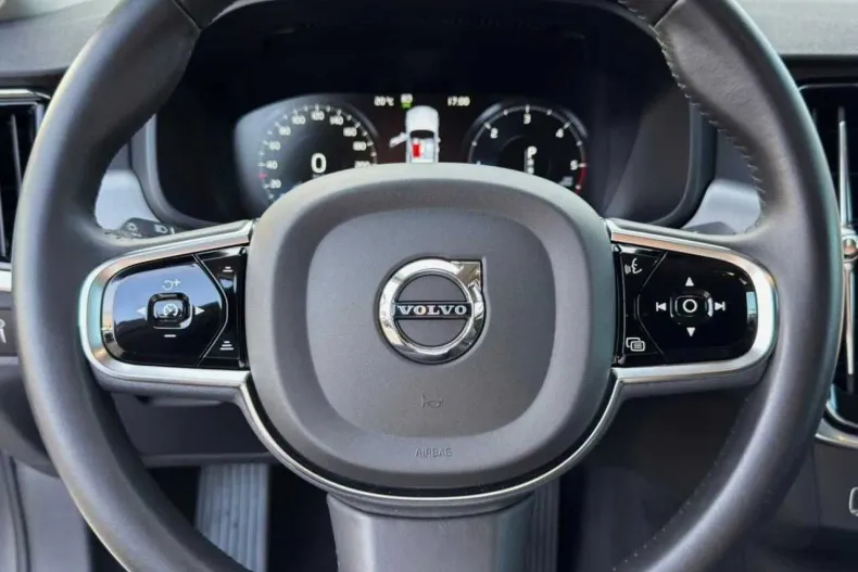 Volvo S90 din 2020 cu 166.000 km - oferta VOL137656 - foto 22