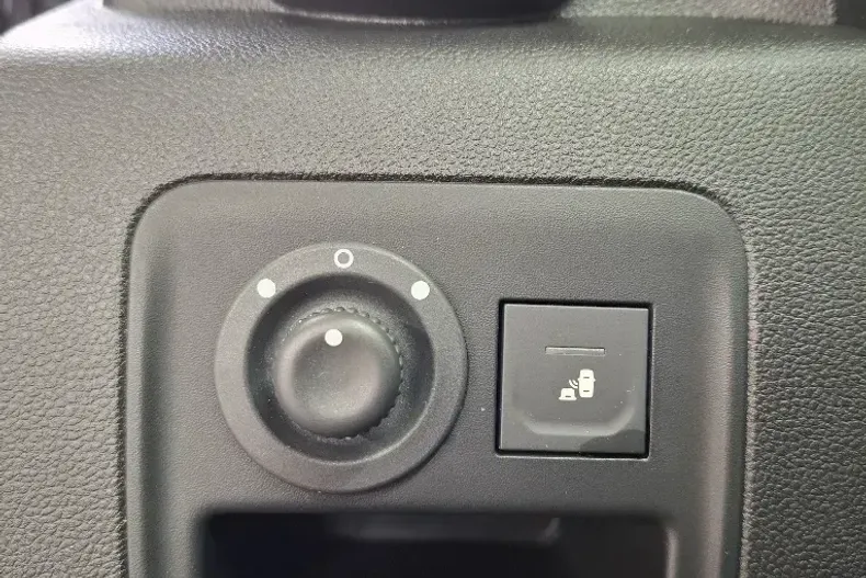 Dacia Duster din 2021 cu 98.111 km - oferta DAC137659 - foto 22