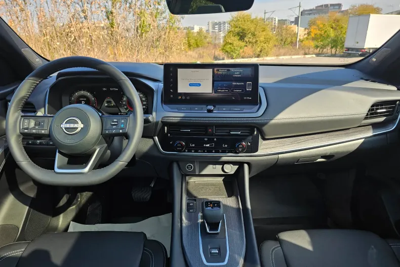 Nissan Qashqai din 2025 cu 598 km - oferta NIS137662 - foto 7