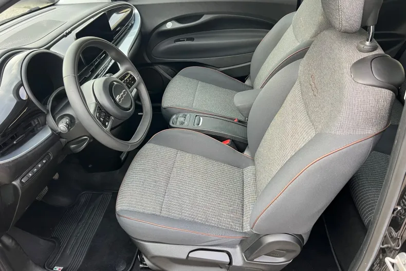 Fiat 500e din 2022 cu 37.200 km - oferta FIA137686 - foto 6
