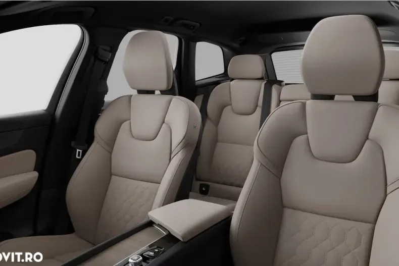 Volvo XC60 din 2025 cu 9 km - oferta VOL137691 - foto 8