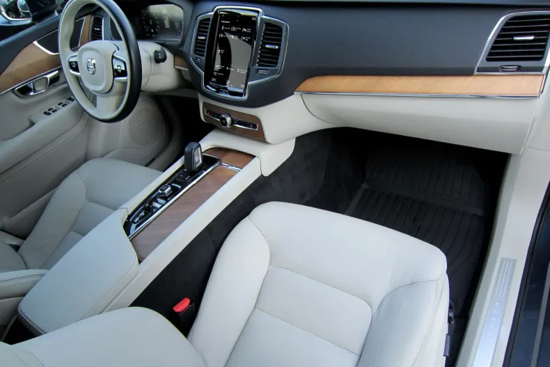 Volvo XC90 din 2020 cu 127.086 km - oferta VOL137727 - foto 14