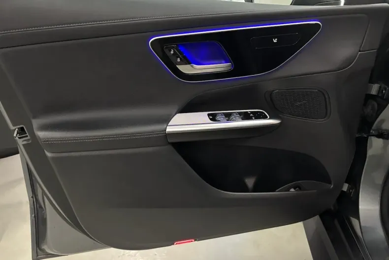 Mercedes-Benz GLC din 2023 cu 39.000 km - oferta MER137731 - foto 10