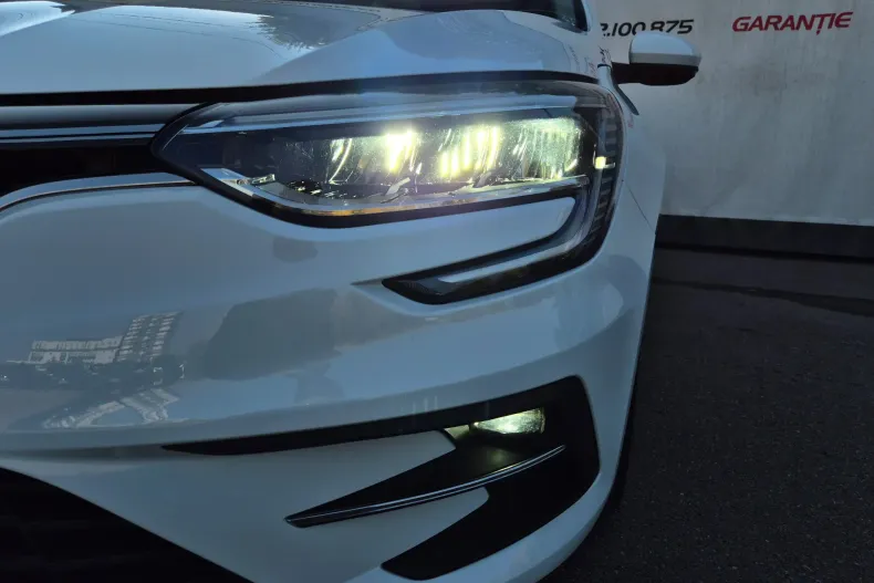 Renault Megane din 2024 cu 47.927 km - oferta REN137739 - foto 9