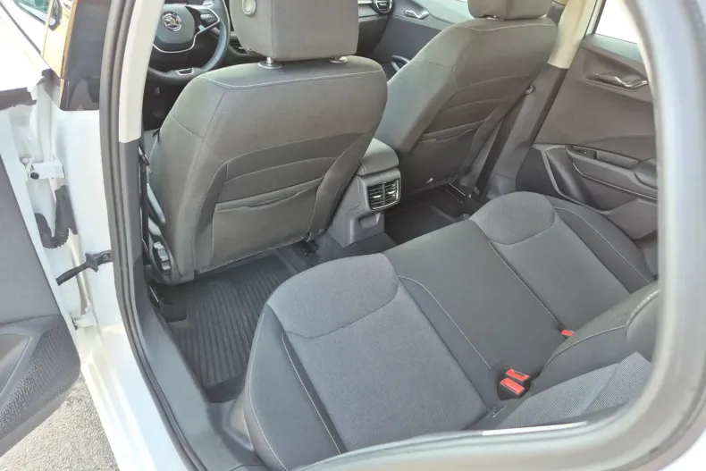 Skoda Fabia din 2024 cu 47.594 km - oferta SKO137741 - foto 11