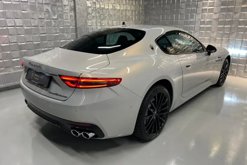 Maserati Granturismo din 2023 cu 19.978 km - oferta MAS137749 - foto 4