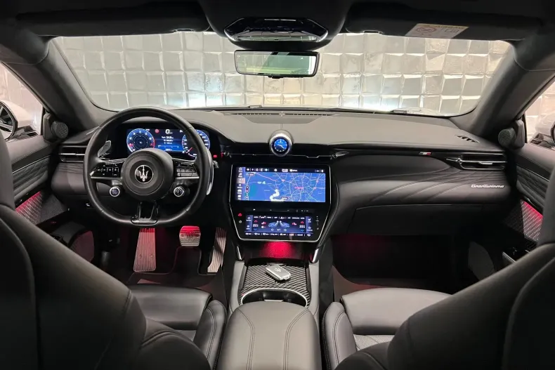 Maserati Granturismo din 2023 cu 19.978 km - oferta MAS137749 - foto 13