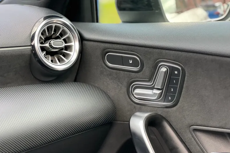 Mercedes-Benz A din 2023 cu 67.000 km - oferta MER137760 - foto 10