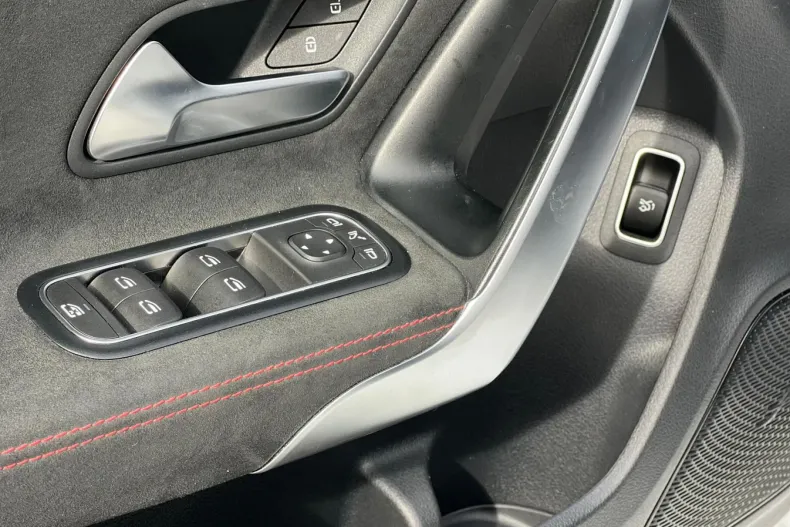 Mercedes-Benz A din 2023 cu 67.000 km - oferta MER137760 - foto 18