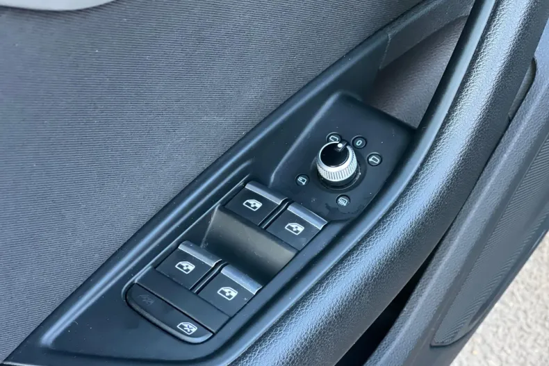 Audi A4 din 2022 cu 155.000 km - oferta AUD137761 - foto 16