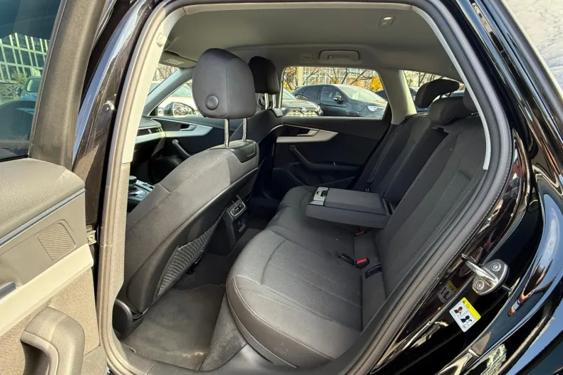 Audi A4 din 2024 cu 58.603 km - oferta AUD137765 - foto 9