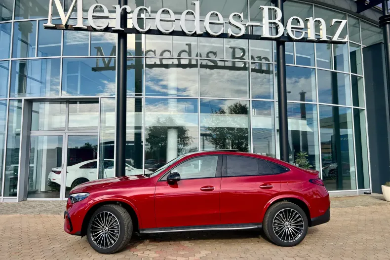 Mercedes-Benz GLC Coupe din 2025 cu 4 km - oferta MER137778 - foto 2