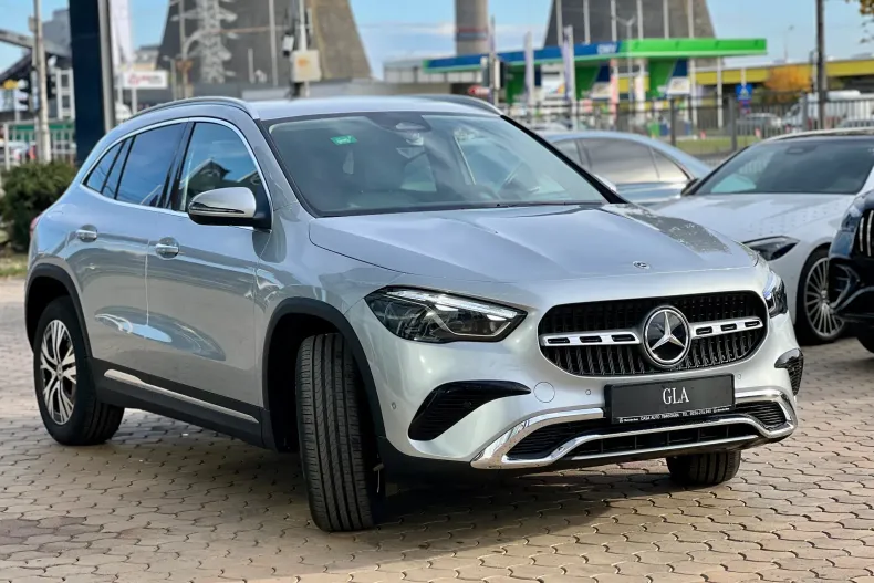Mercedes-Benz GLA din 2025 cu 4 km - oferta MER137779 - foto 7