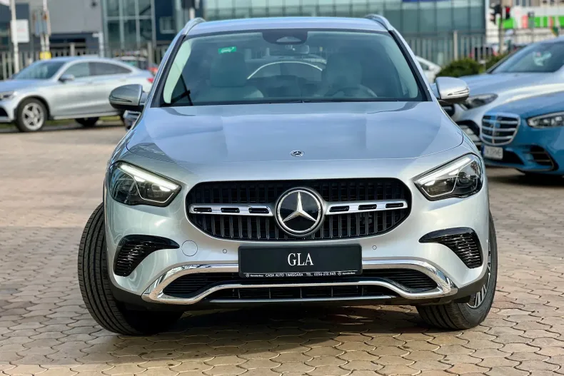Mercedes-Benz GLA din 2025 cu 4 km - oferta MER137779 - foto 8