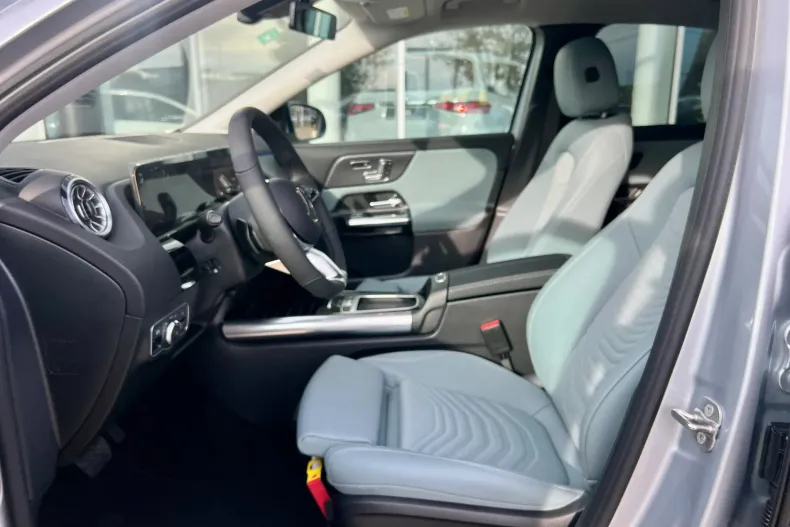 Mercedes-Benz GLA din 2025 cu 4 km - oferta MER137779 - foto 12