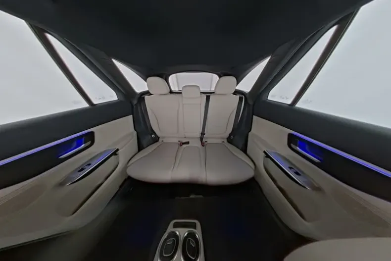 Mercedes-Benz GLC din 2023 cu 28.015 km - oferta MER137796 - foto 6