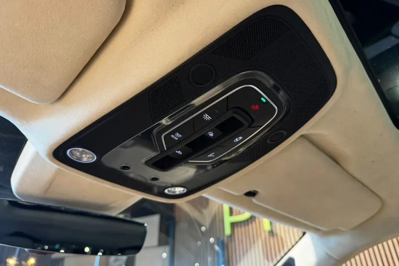 Lamborghini Urus din 2021 cu 24.000 km - oferta LAM137828 - foto 13