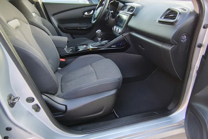 Renault Kadjar din 2021 cu 176.662 km - oferta REN137836 - foto 32