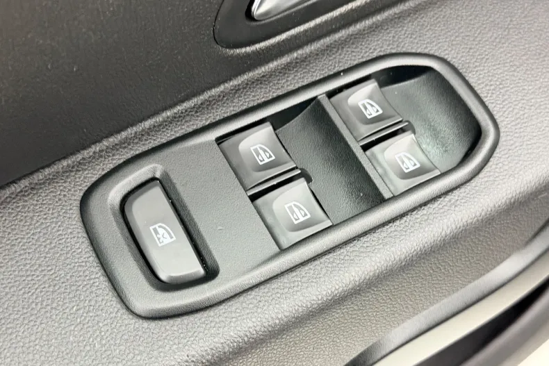 Dacia Duster din 2020 cu 122.000 km - oferta DAC137856 - foto 11