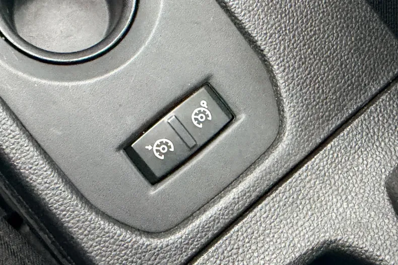 Dacia Duster din 2020 cu 122.000 km - oferta DAC137856 - foto 24