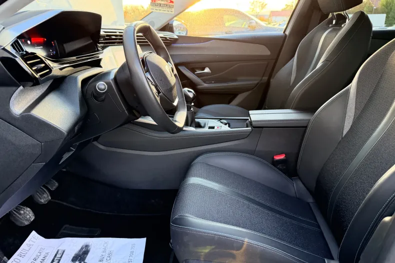 Peugeot 308 din 2022 cu 63.000 km - oferta PEU137861 - foto 10