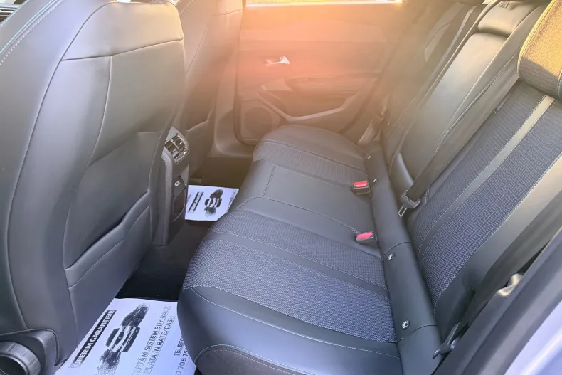 Peugeot 308 din 2022 cu 63.000 km - oferta PEU137861 - foto 12