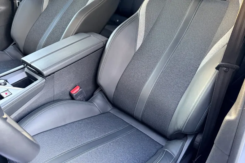 Peugeot 308 din 2022 cu 63.000 km - oferta PEU137861 - foto 17