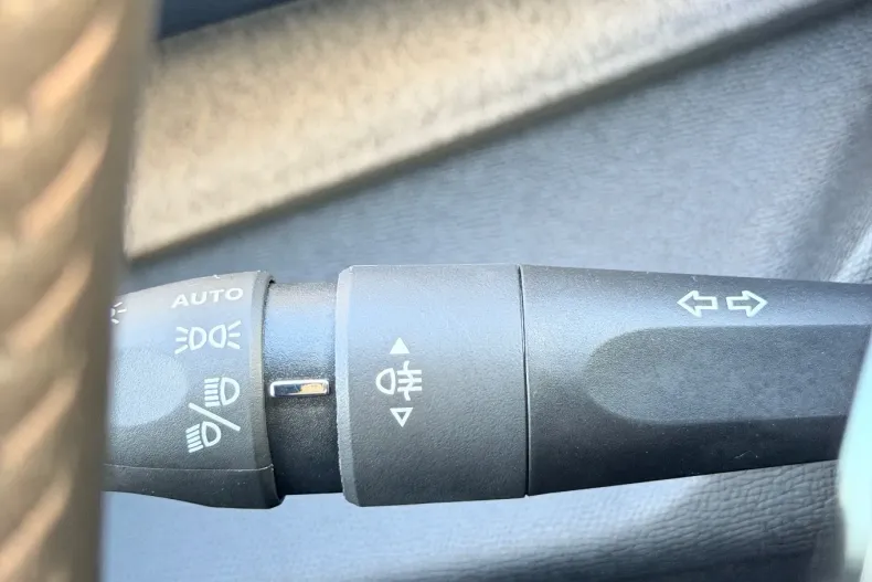 Peugeot 308 din 2022 cu 63.000 km - oferta PEU137861 - foto 31