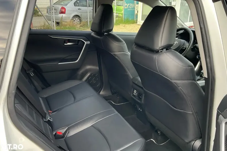 Toyota RAV4 din 2020 cu 132.186 km - oferta TOY137864 - foto 23