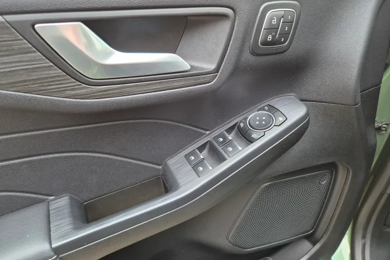 Ford Kuga din 2024 cu 26.217 km - oferta FOR137874 - foto 18