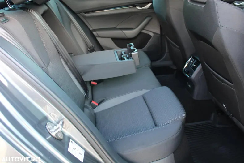 Skoda Octavia din 2025 cu 6 km - oferta SKO137929 - foto 13