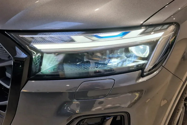 Audi Q7 din 2024 cu 5.000 km - oferta AUD137935 - foto 9