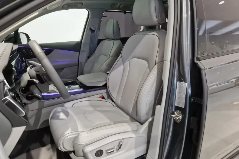 Audi Q7 din 2024 cu 5.000 km - oferta AUD137935 - foto 11