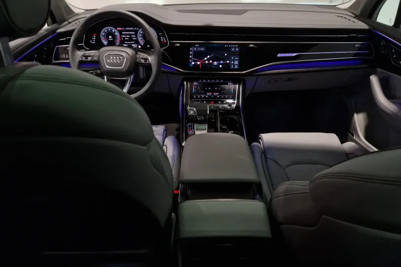 Audi Q7 din 2024 cu 5.000 km - oferta AUD137935 - foto 12