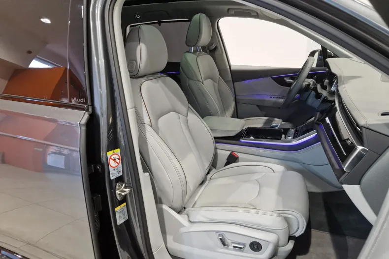 Audi Q7 din 2024 cu 5.000 km - oferta AUD137935 - foto 13