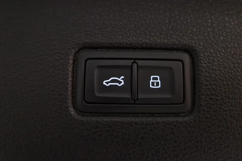 Audi Q7 din 2024 cu 5.000 km - oferta AUD137935 - foto 28