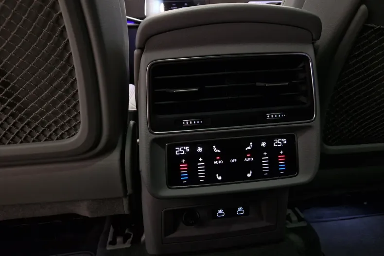 Audi Q7 din 2024 cu 5.000 km - oferta AUD137935 - foto 29