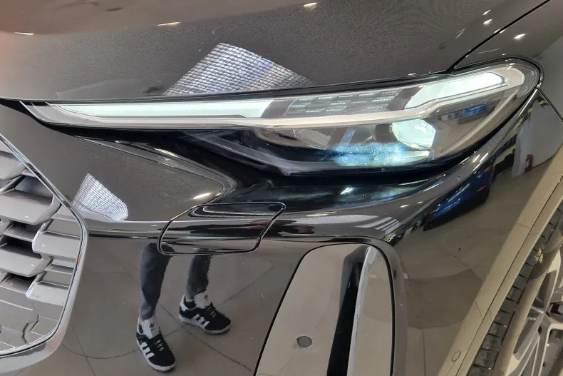 Audi Q5 din 2025 cu 5.000 km - oferta AUD137936 - foto 3