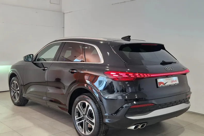 Audi Q5 din 2025 cu 5.000 km - oferta AUD137936 - foto 5