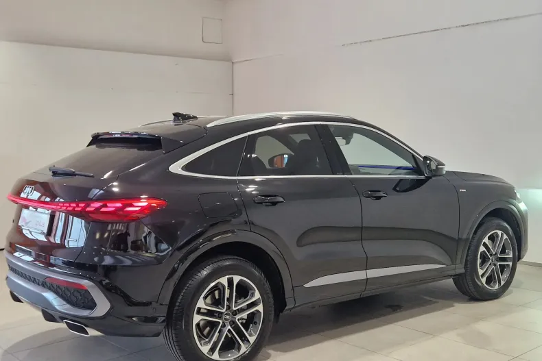 Audi Q5 din 2025 cu 5.000 km - oferta AUD137937 - foto 7