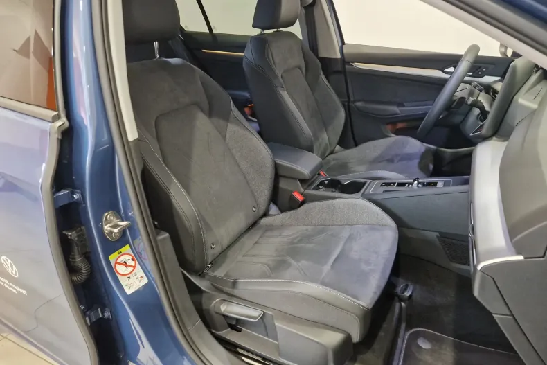 Volkswagen Golf din 2025 cu 5.000 km - oferta VOL137940 - foto 13