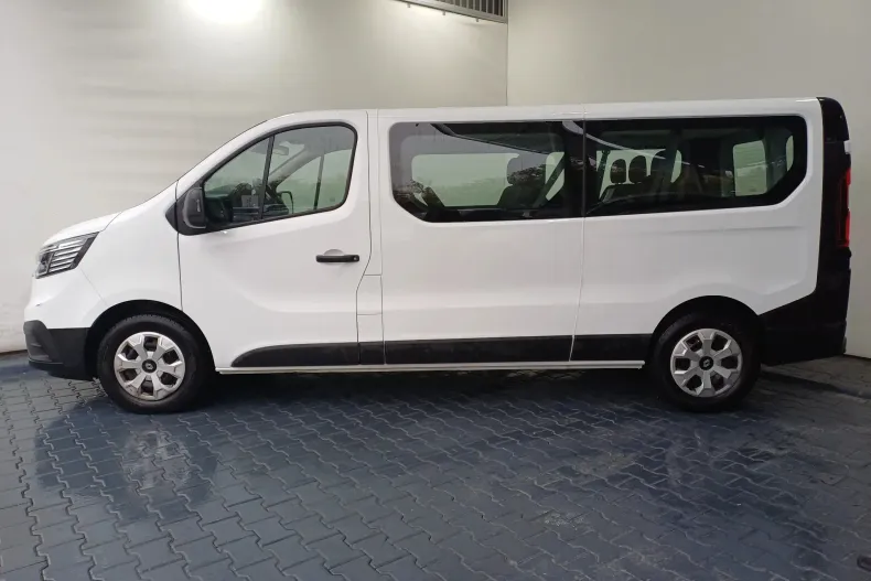 Renault Trafic din 2024 cu 13.111 km - oferta REN137947 - foto 2