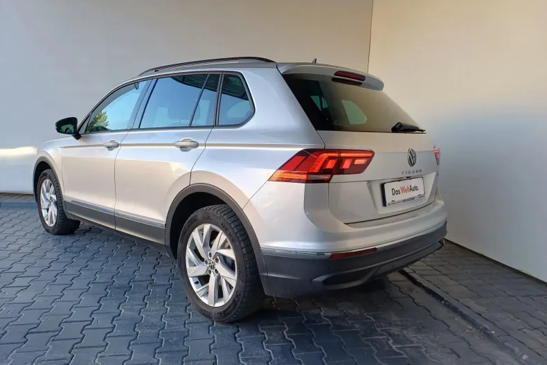 Volkswagen Tiguan din 2023 cu 63.300 km - oferta VOL137949 - foto 3