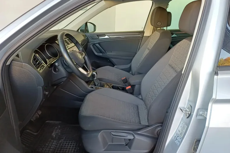 Volkswagen Tiguan din 2023 cu 63.300 km - oferta VOL137949 - foto 5
