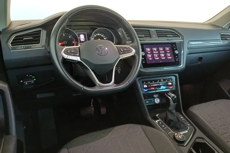 Volkswagen Tiguan din 2023 cu 63.300 km - oferta VOL137949 - foto 7
