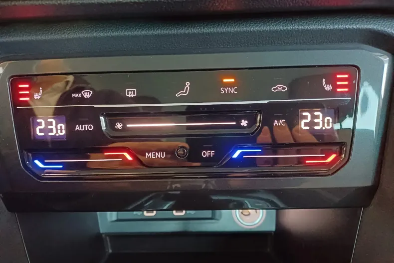 Volkswagen Tiguan din 2023 cu 63.300 km - oferta VOL137949 - foto 15